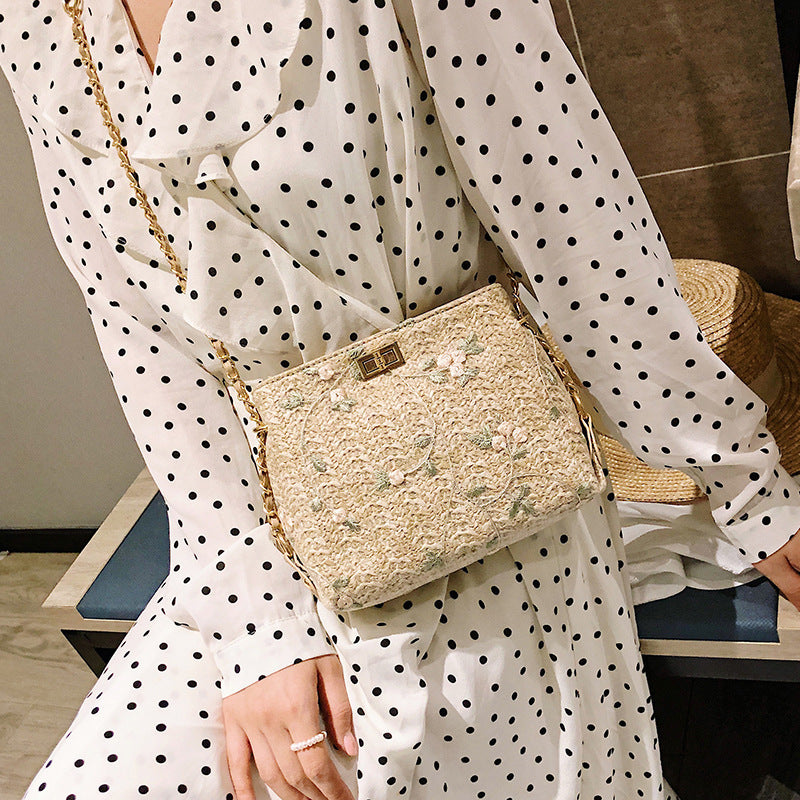 Lace embroidery straw woven square bag