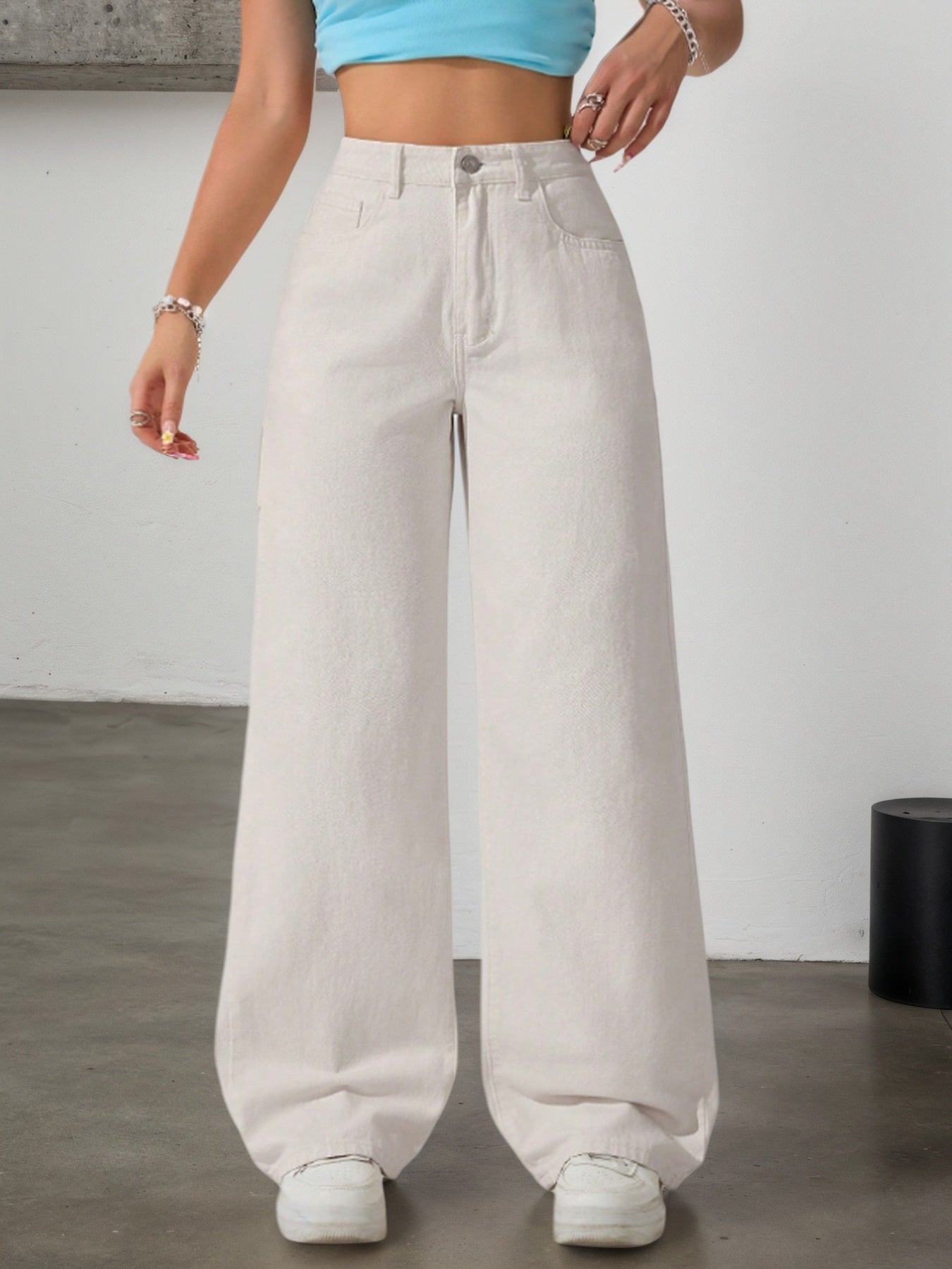 Women's High-Waisted Jeans - Non-Stretch Retro Straight Leg Pants, Button-Fly Closure, Beige Vintage Jeans for Everyday & Formal Outfits - All-Season Women's Jeans, Ladies Jeans, Relaxed Fit Jeans, Highwaisted Design, Durable