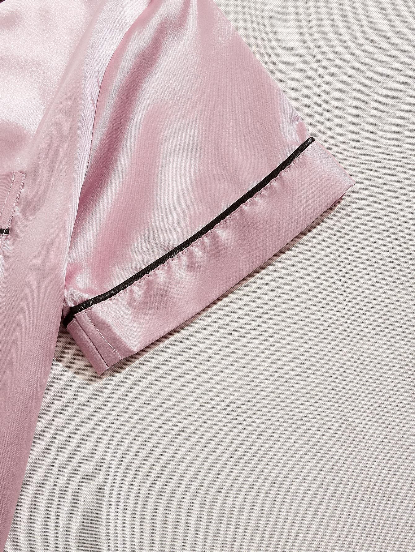 3 Sets of Luxurious Satin Pajama Sets - Soft Short Sleeve Lapel Tops, Elastic Waistband Shorts for Comfortable Women's Sleepwear and Loungewear - Perfect for Relaxation and Leisure Activities