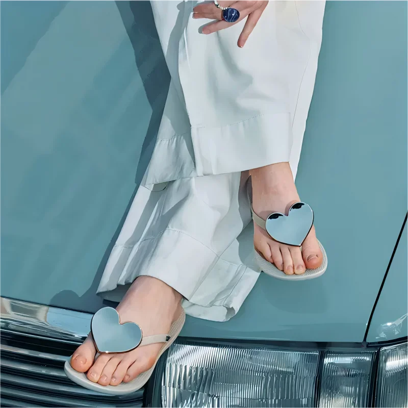 PVC Summer Slipper Flip Flops Beach Sandal Open Fashionable Heart Design Soft Flexible Anti-Slip Breathable Light Weight