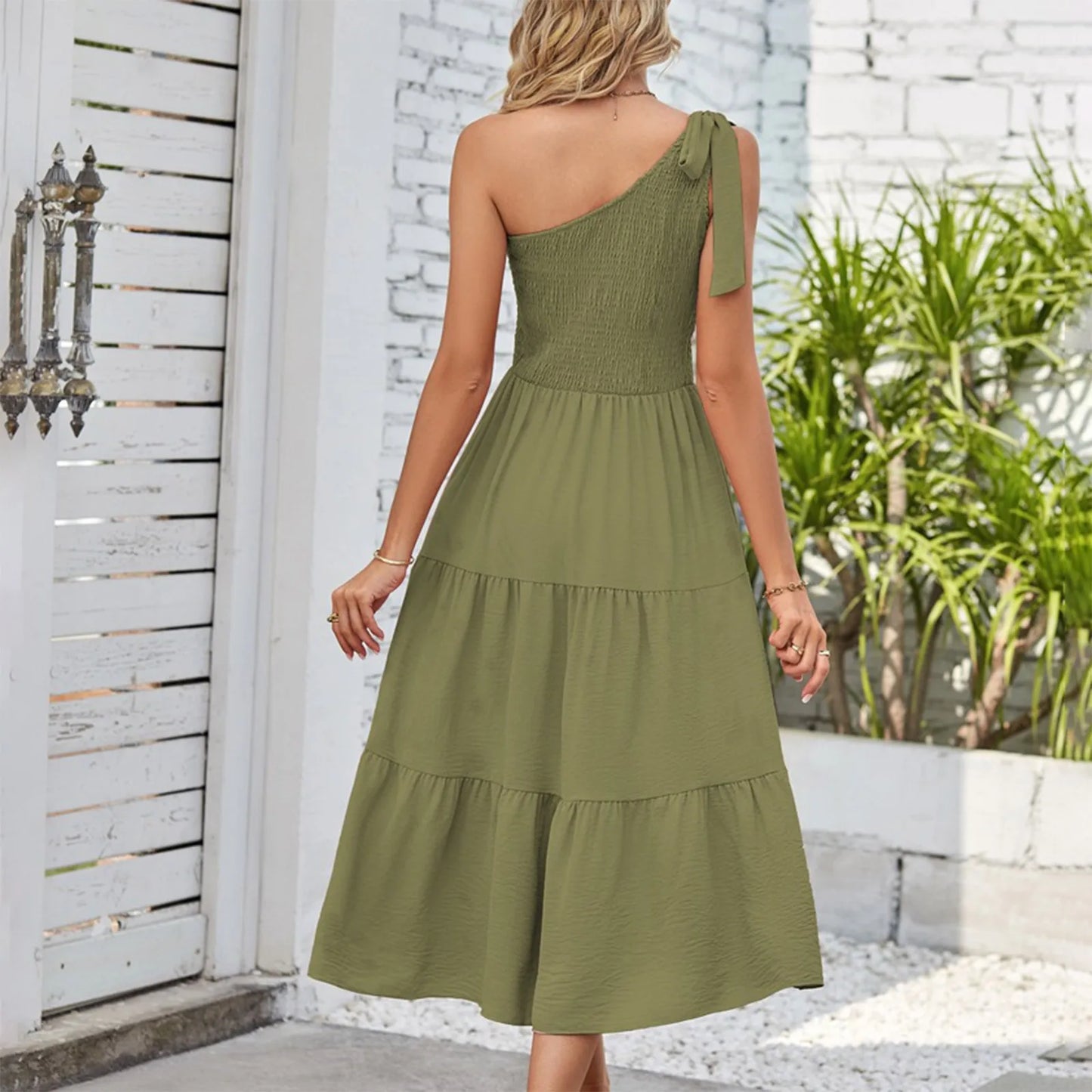 Elegant Dresses For Women Women'S Summer Casual One Shoulder Sleeveless Smocked Elastic Waist Tiered Midi Dress платье