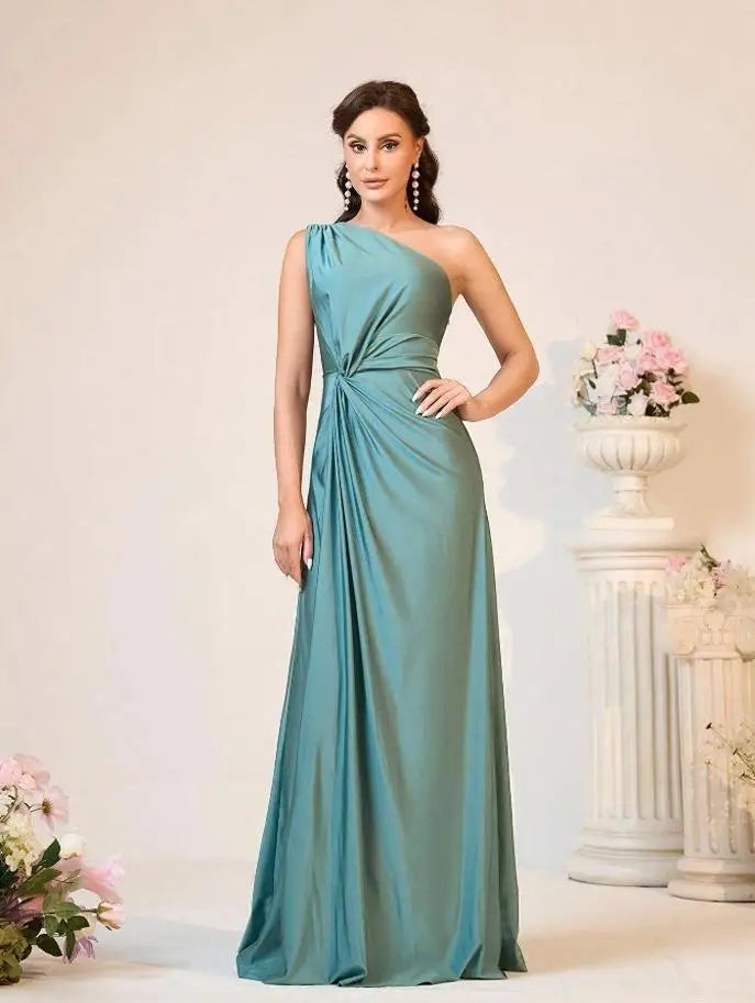 European and American Evening Dresses, Women's Banquet Wear New Products, Backless Fashion Temperament, Adult Evening Dresses