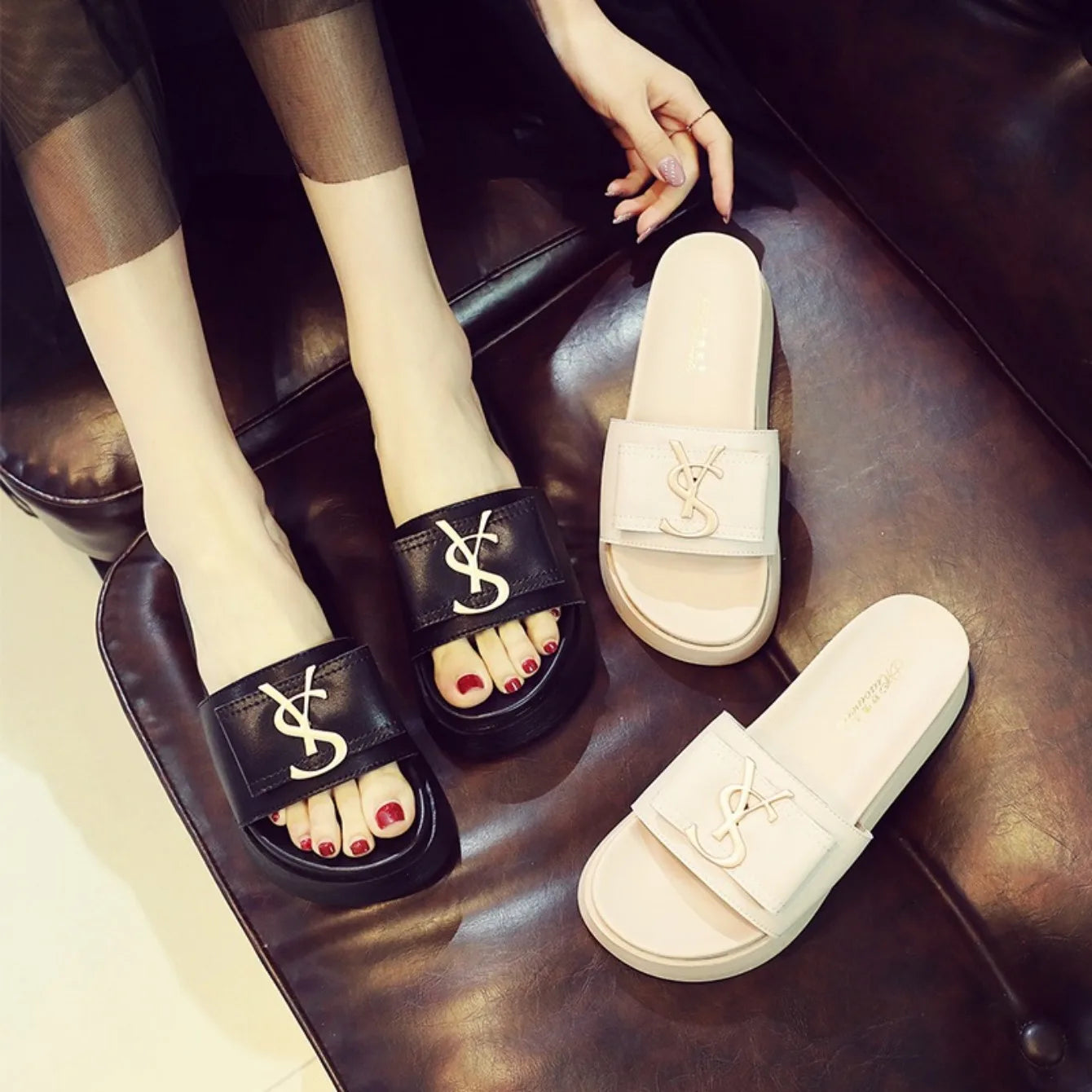 Slippers Luxury Shoes Women Platform Design Slides Fashion Letters Ladies Shoes Casual Slipper Outside Non-slip Slippers Sandals