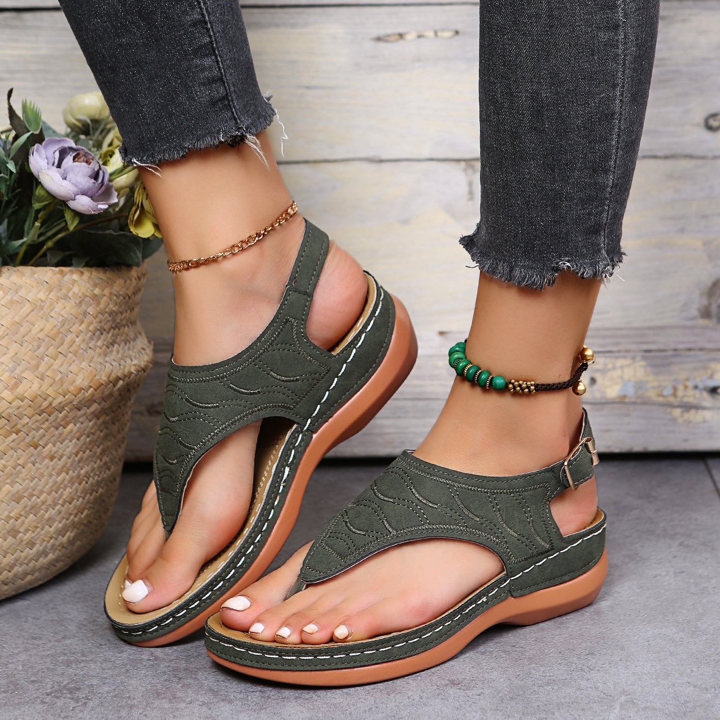 Womens Retro Charm Wedge Sandals - Comfort Thong, Adjustable Buckle, Open Toe Slingback - Casual Solid Color Style