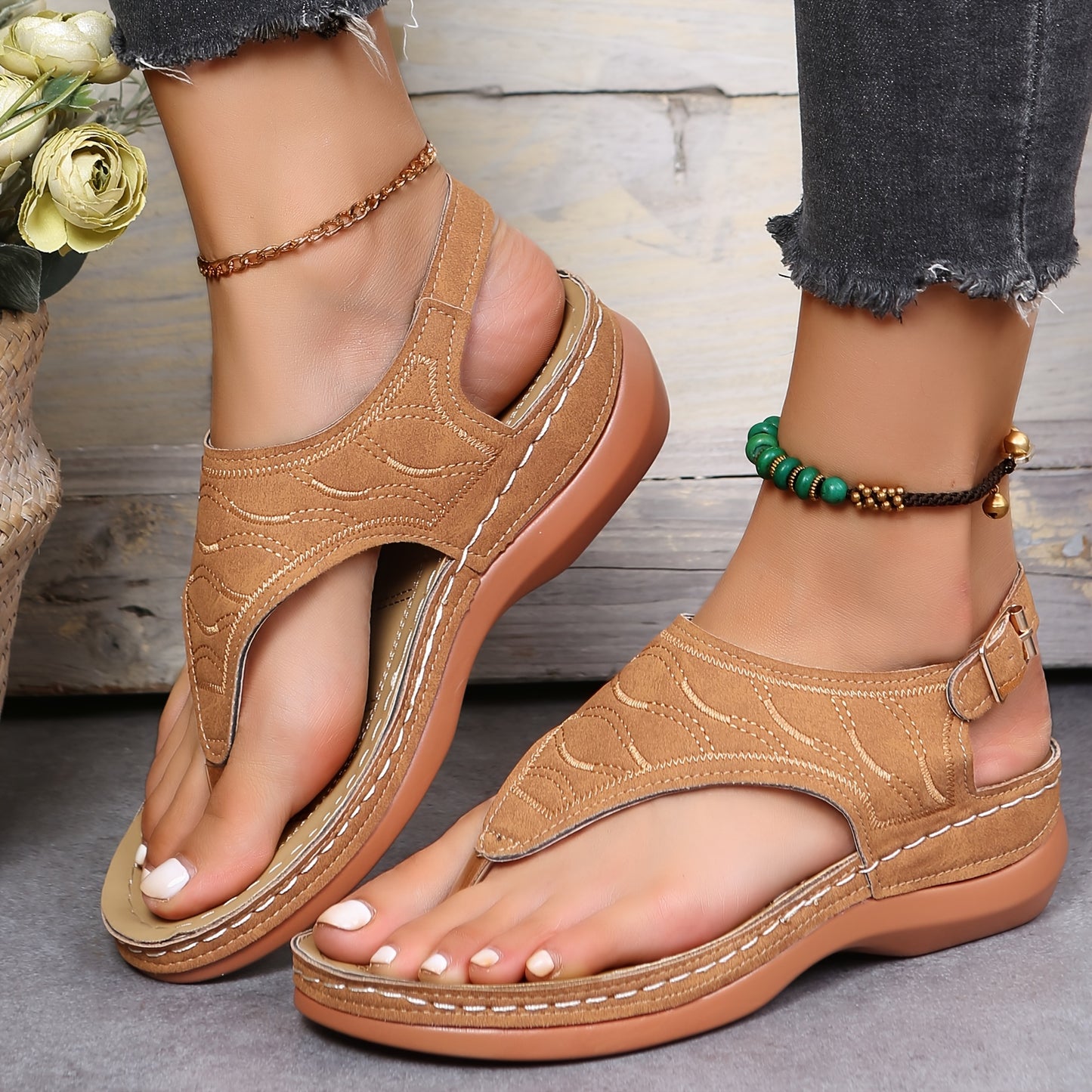 Womens Retro Charm Wedge Sandals - Comfort Thong, Adjustable Buckle, Open Toe Slingback - Casual Solid Color Style