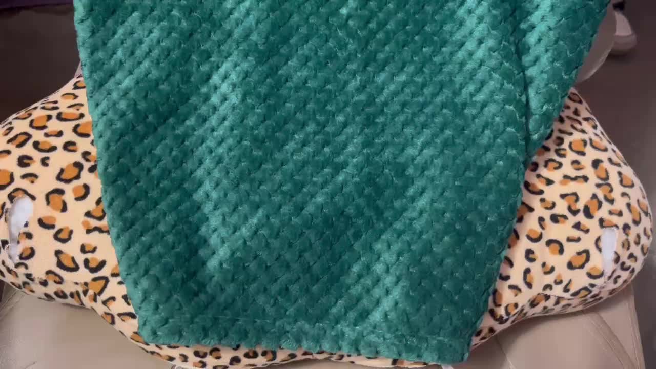 Baby Thickened Flannel Blanket, Plain Color Pineapple Plaid Flannel, Small Size Blanket, Soft Kids Couch Throw Blanket, Baby Swaddle Blanket, For All Season Christmas, Halloween, Thanksgiving Day Gift