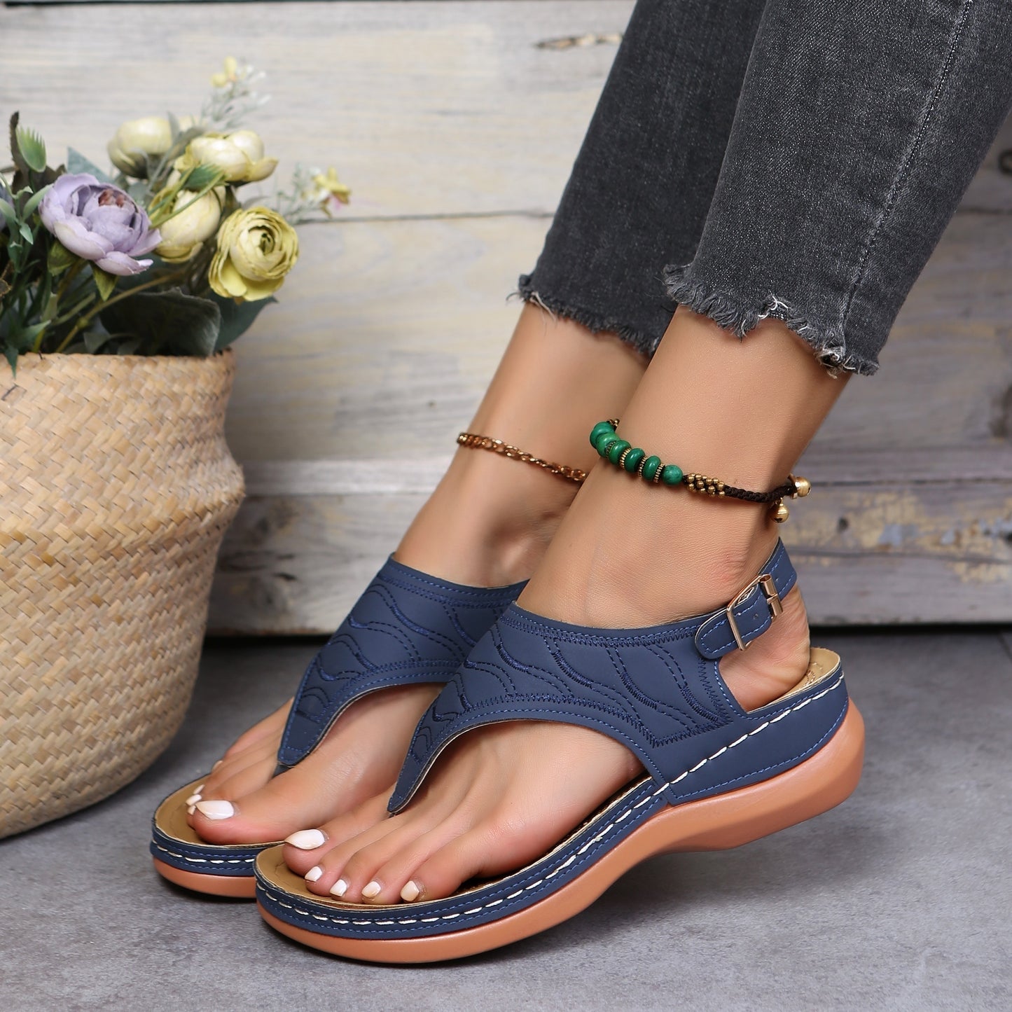 Womens Retro Charm Wedge Sandals - Comfort Thong, Adjustable Buckle, Open Toe Slingback - Casual Solid Color Style