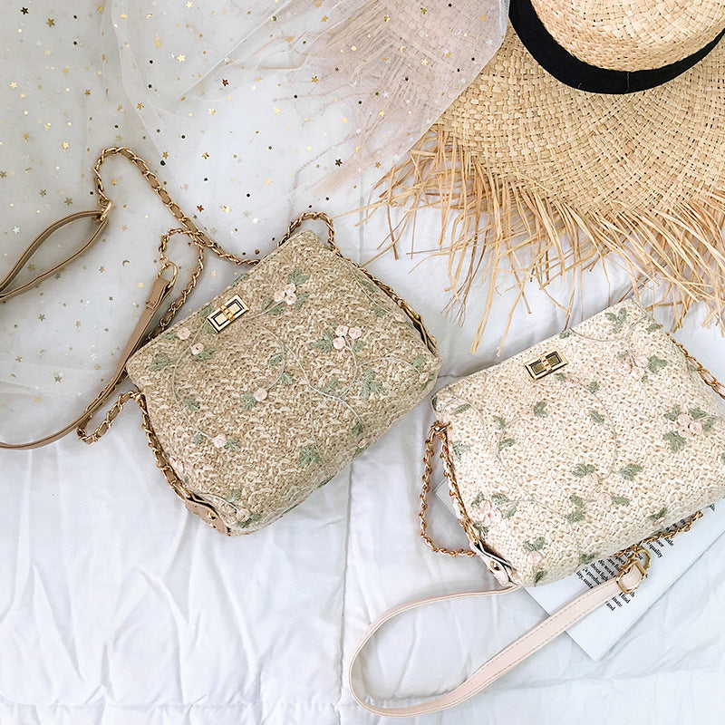 Lace embroidery straw woven square bag