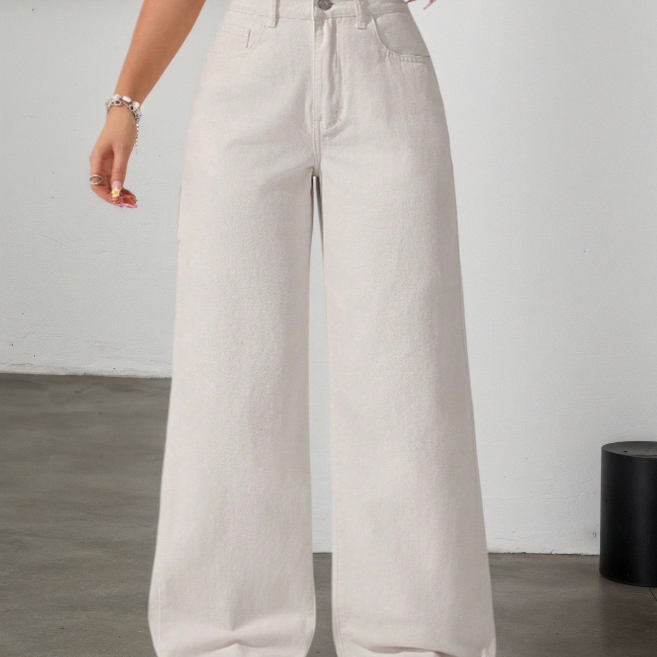 Women's High-Waisted Jeans - Non-Stretch Retro Straight Leg Pants, Button-Fly Closure, Beige Vintage Jeans for Everyday & Formal Outfits - All-Season Women's Jeans, Ladies Jeans, Relaxed Fit Jeans, Highwaisted Design, Durable