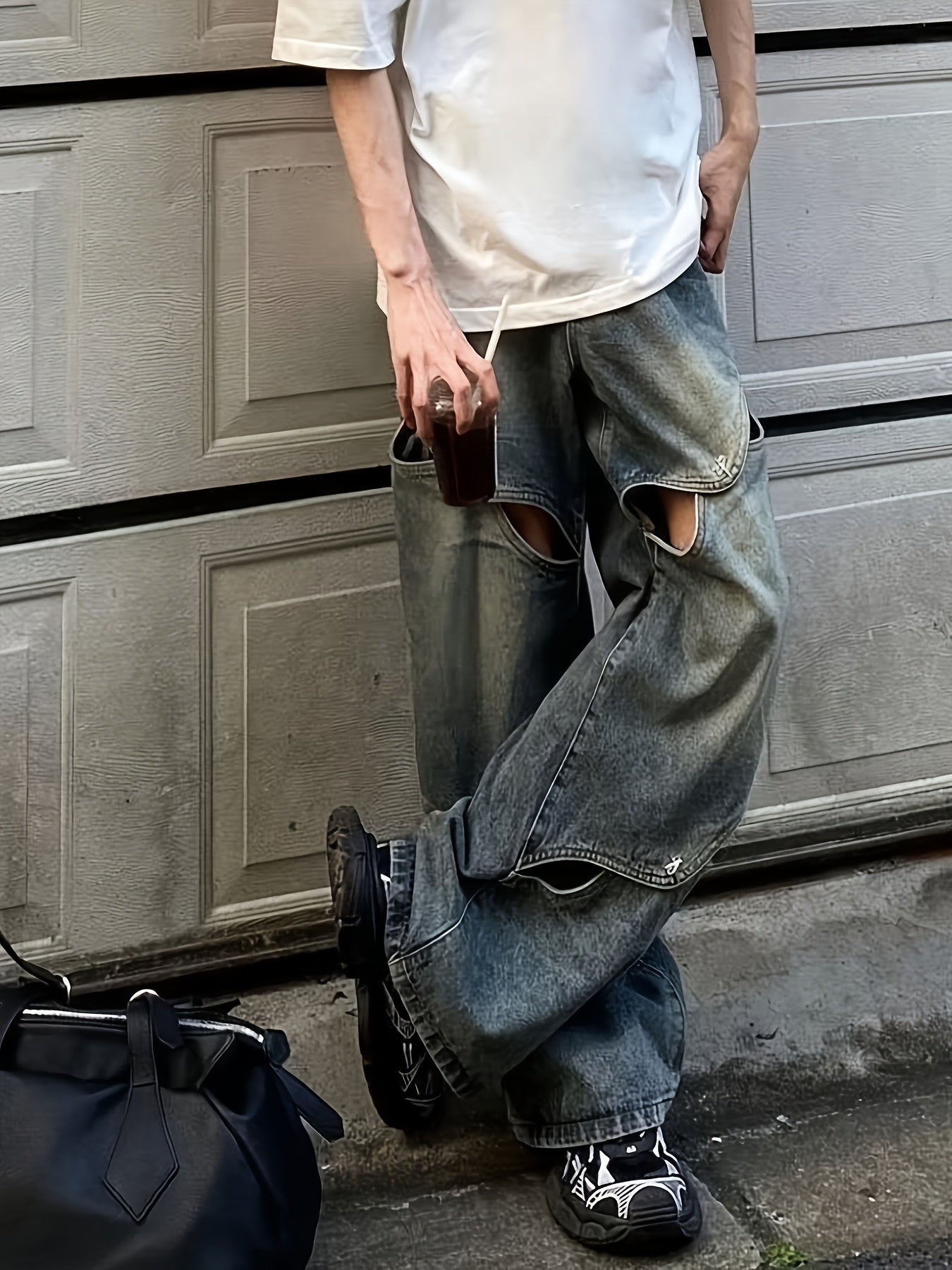 Vintage-Style Ripped Baggy Jeans for Men & Women - Distressed Streetwear with Multiple Pockets, Loose Fit Denim for Casual Outings, Casual Streetwear | Ripped Jeans Style | Pocket Details