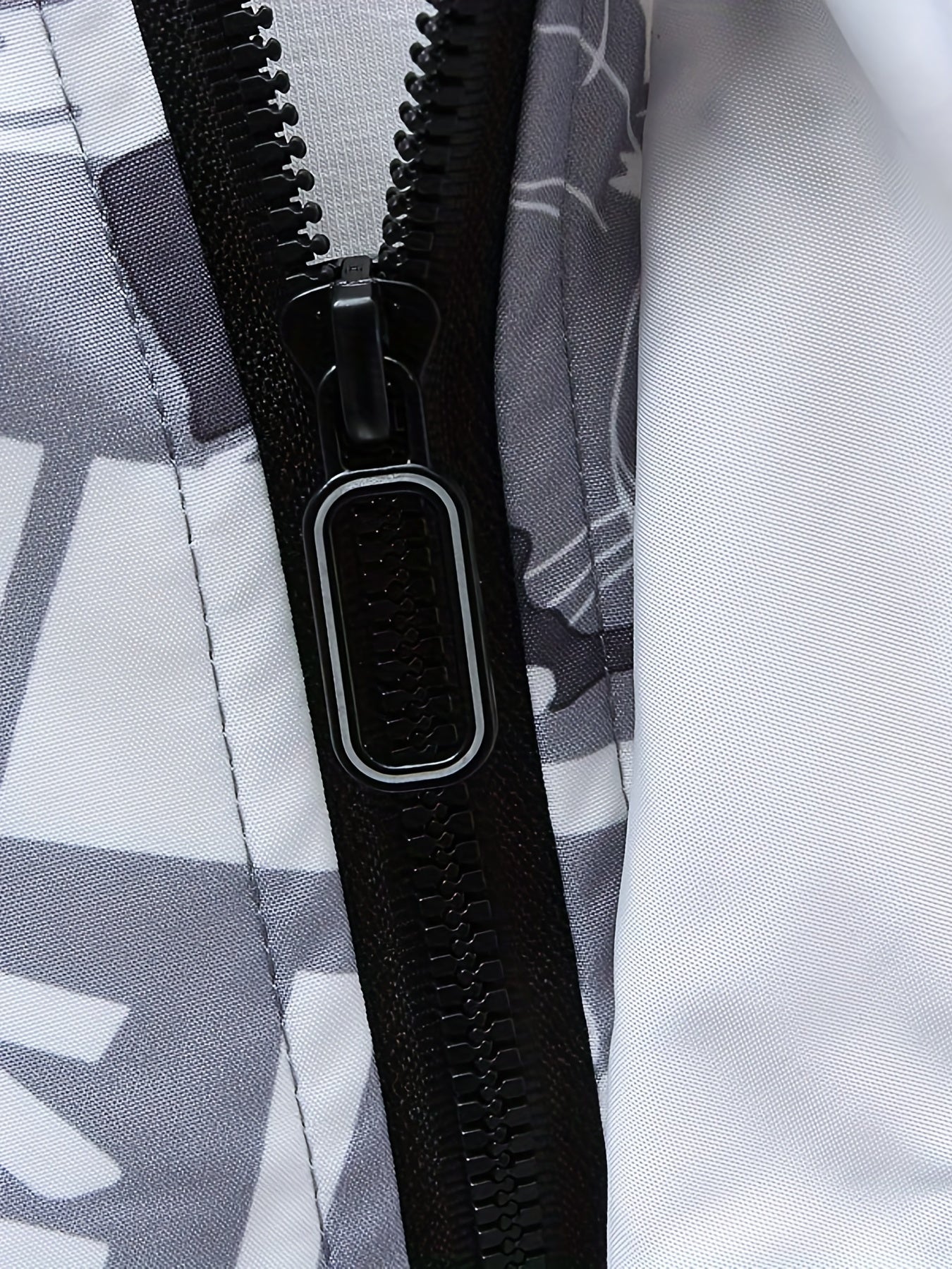 Spring And Autumn Men's Fashion Graffiti Mid Length Windbreaker Popular Hooded And Handsome Men's Jacket Popular Versatile Men's And Women's Same Windbreaker Jacket