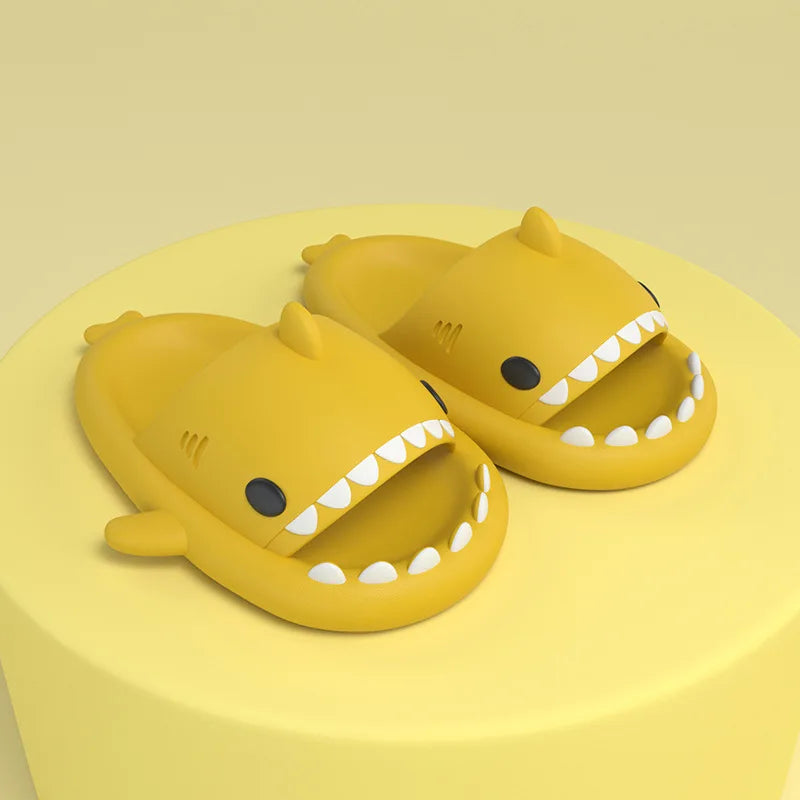 New Non-slip Children Shoes Sandals Children Slippers Shark Flip Flops Soft Sole Cartoon Slipper Women Man Bathroom Sandal