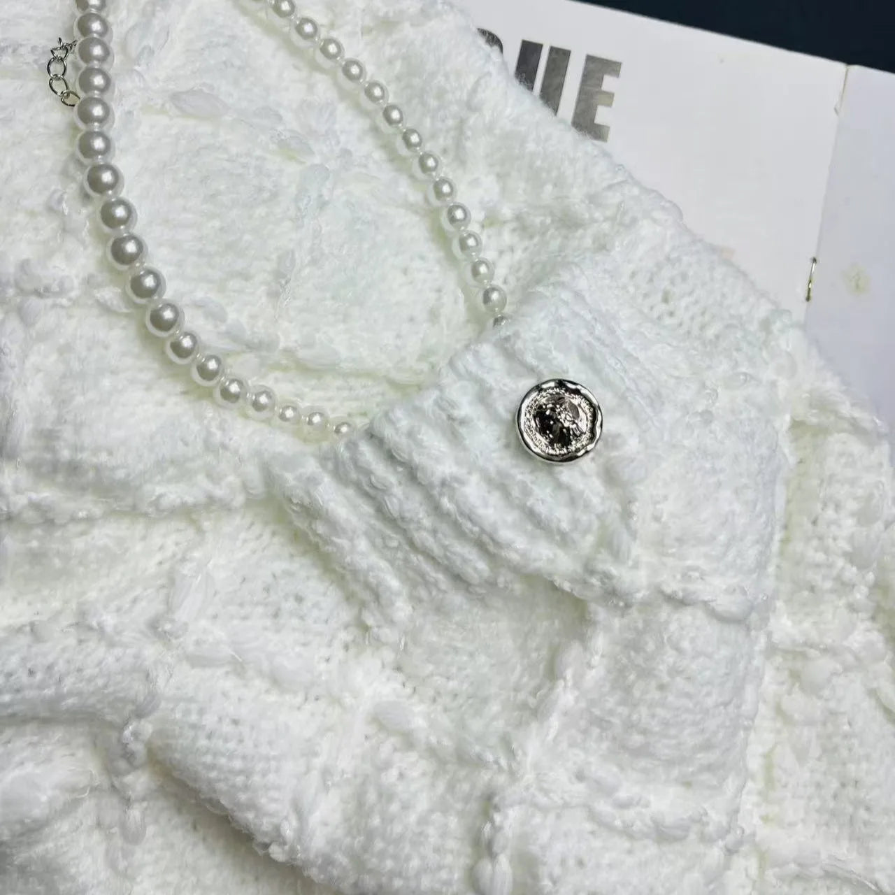 Dresses Women Spring Summer Black White O-neck Tanks Sleeveless Knitted Dress Classical Elegant Sweet Slim Fit Female Clothes