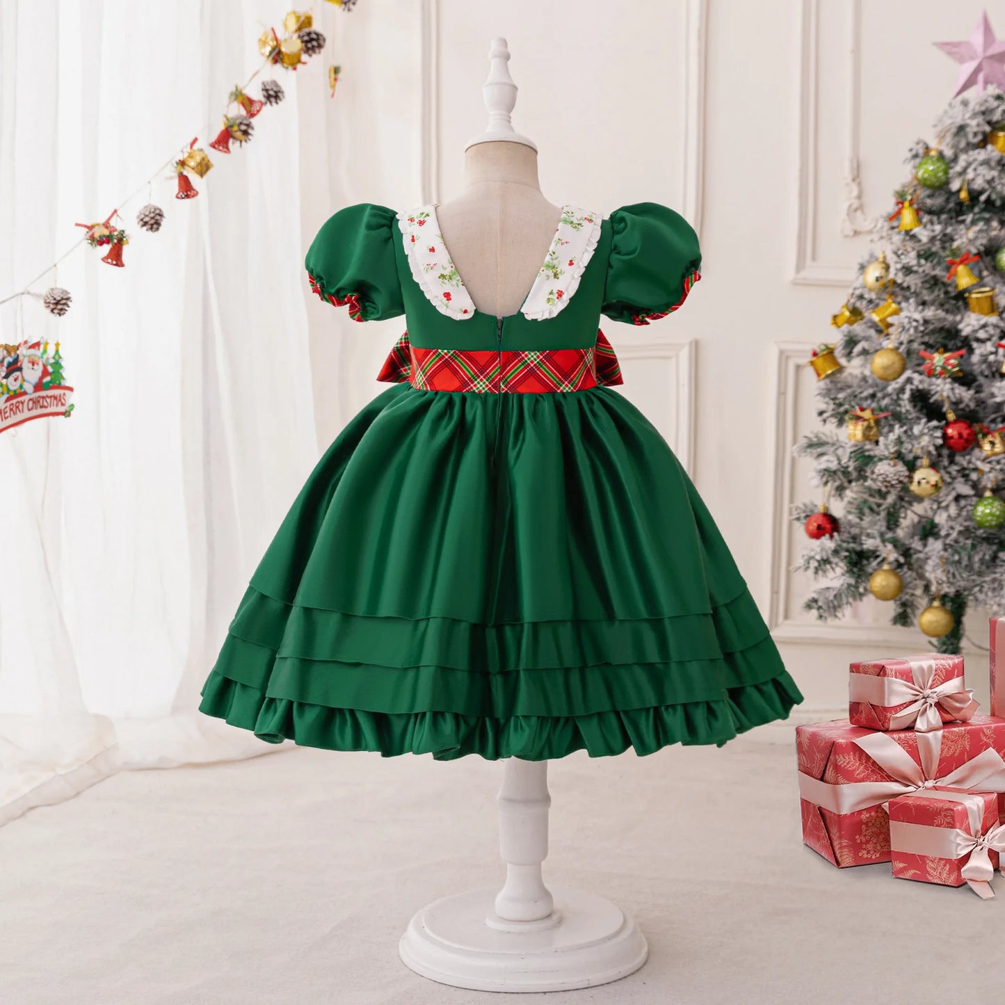 Christmas Dresses Girl Cartoon Print Princess Dress Children Red and Green Sequined Mesh Puff BalL Gown Carnival Clothes