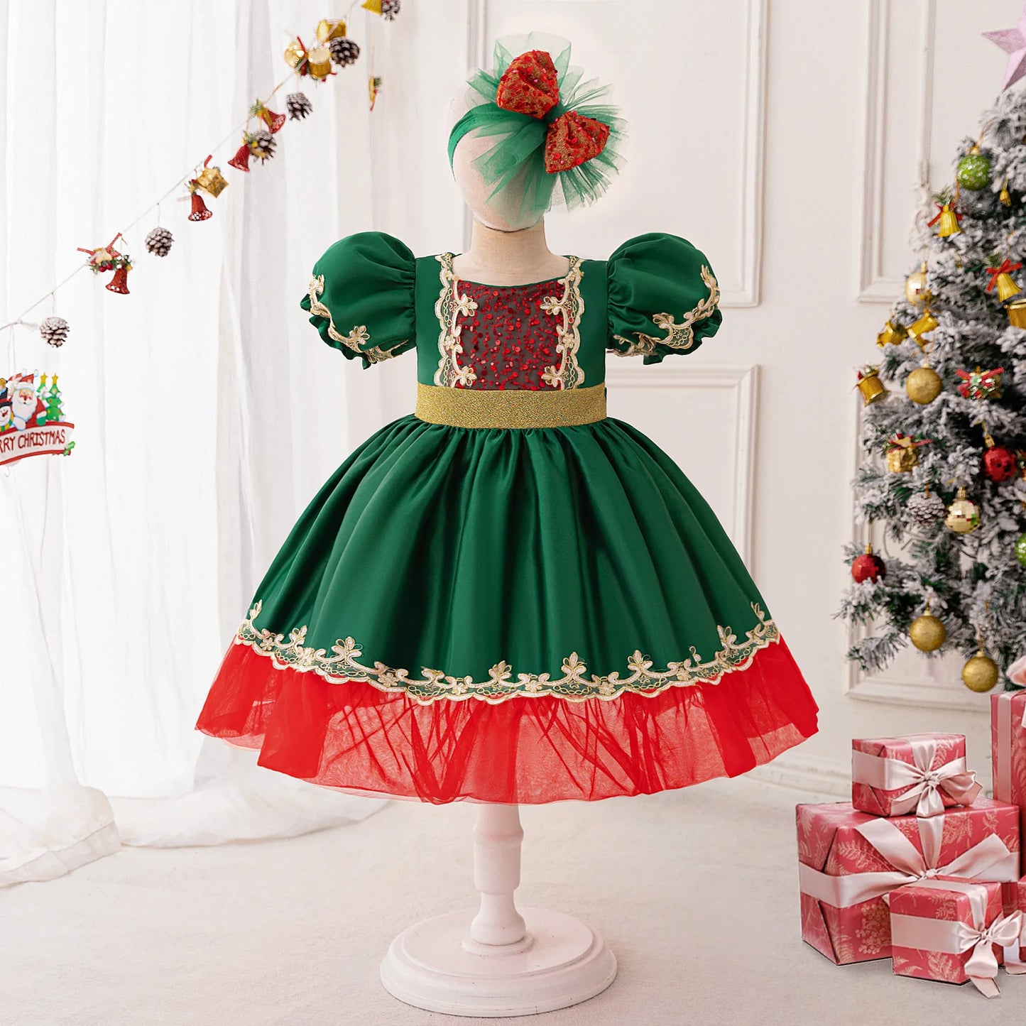 Christmas Dresses Girl Cartoon Print Princess Dress Children Red and Green Sequined Mesh Puff BalL Gown Carnival Clothes