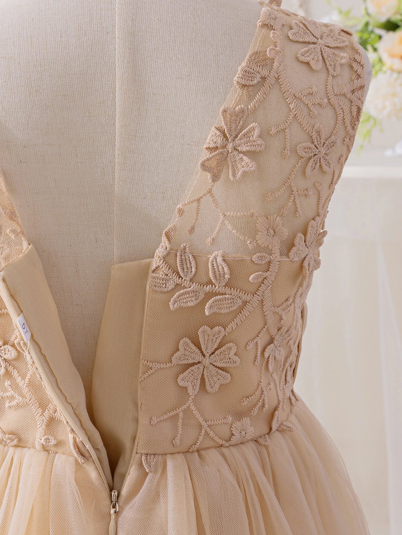 Children's Girs' Dresses for Eid Tulle Satin White Floral Girl's Dress Design for Wedding Party Princess Costume