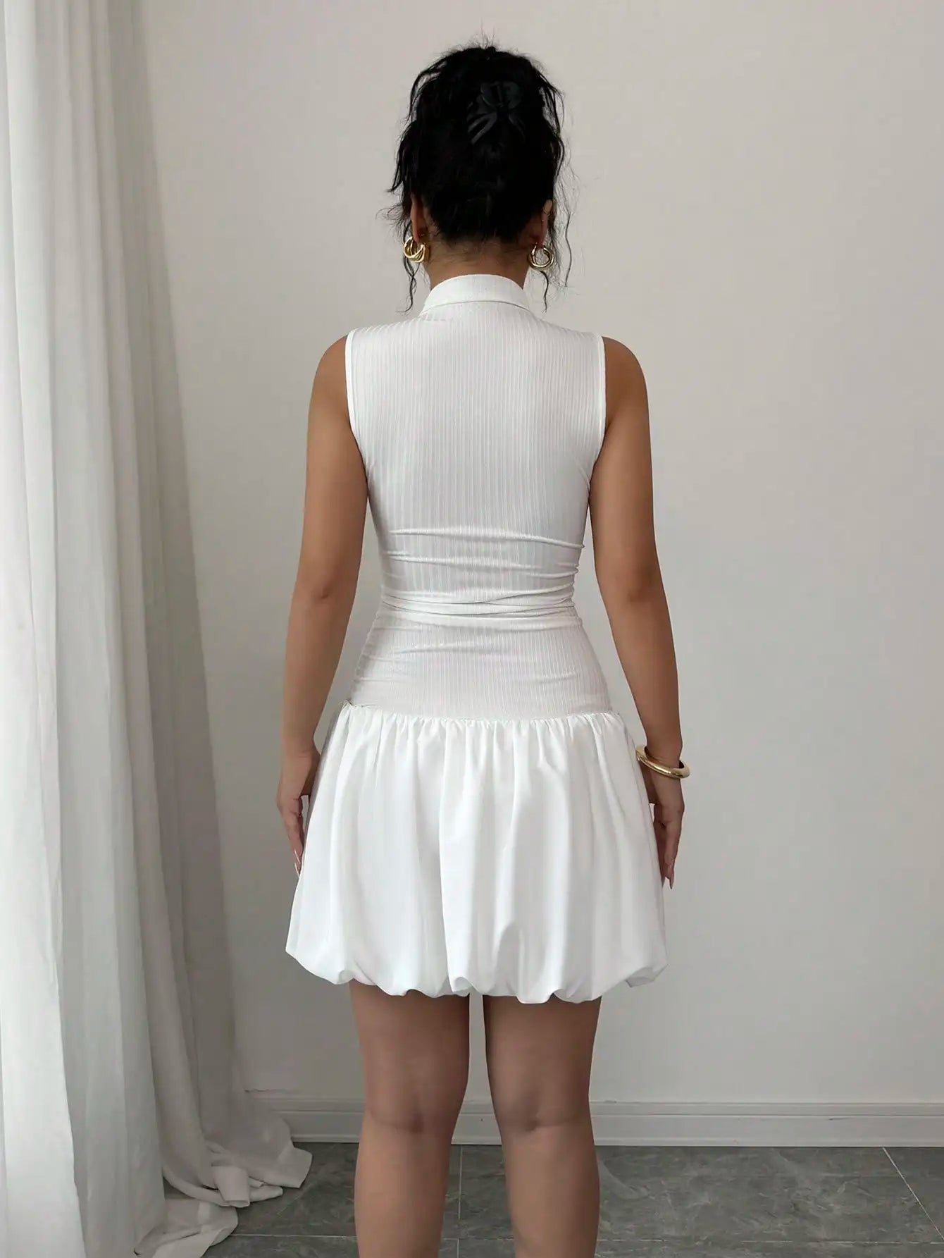 Elegant tight small turtleneck sleeveless pleated lantern hem AB fabric splicing pit strip woven white summer women's dress