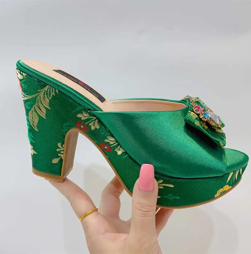 Summer Sandals 2023 Newest Pattern Embroidery Pattern Design Green Rhinestone Decoration High Heels Women Party Shoes Bag Set