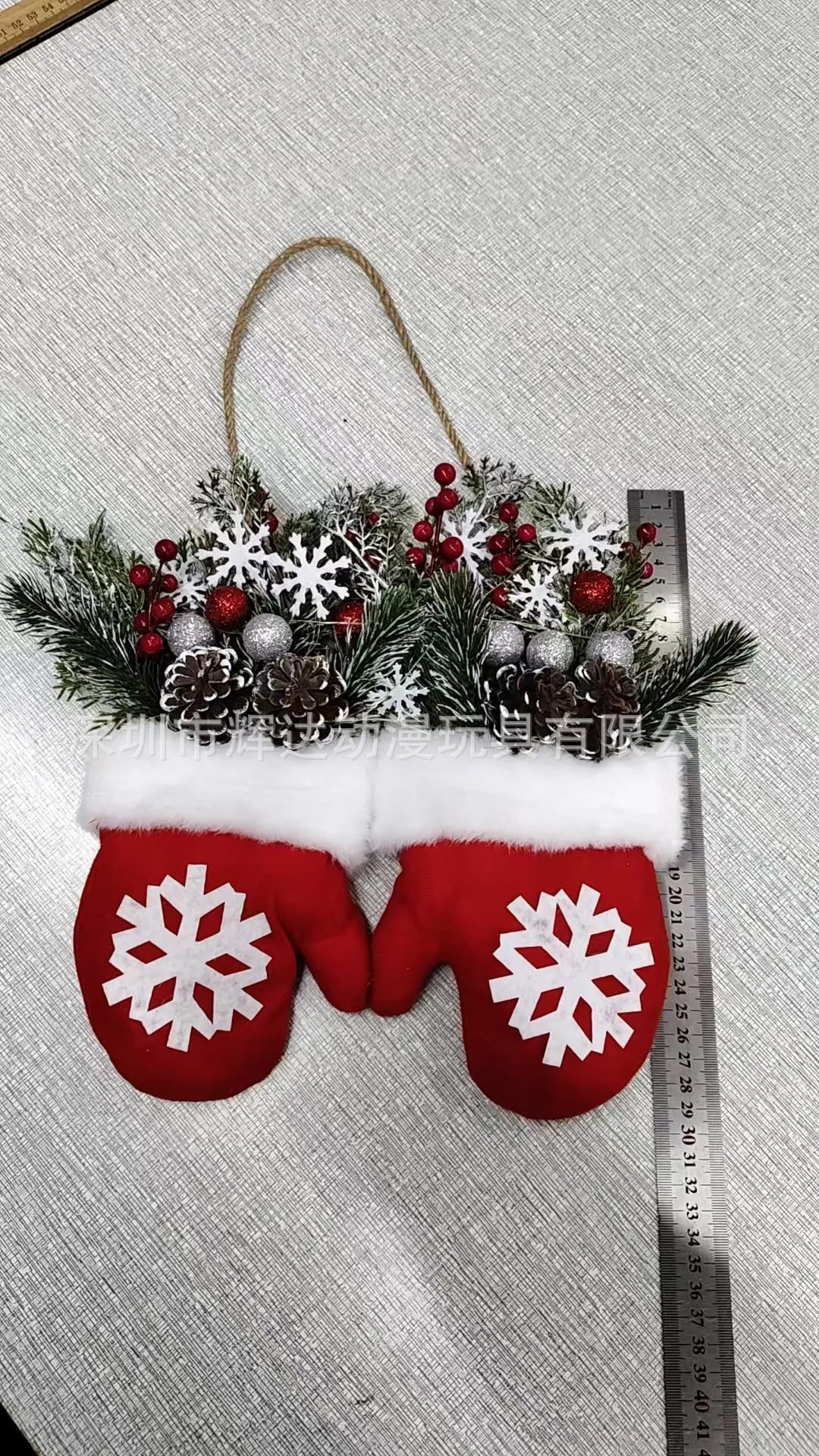 Christmas crutches, candies, lollipops, elderly people's gloves, hats, small ornaments, decorations, decorations, props
