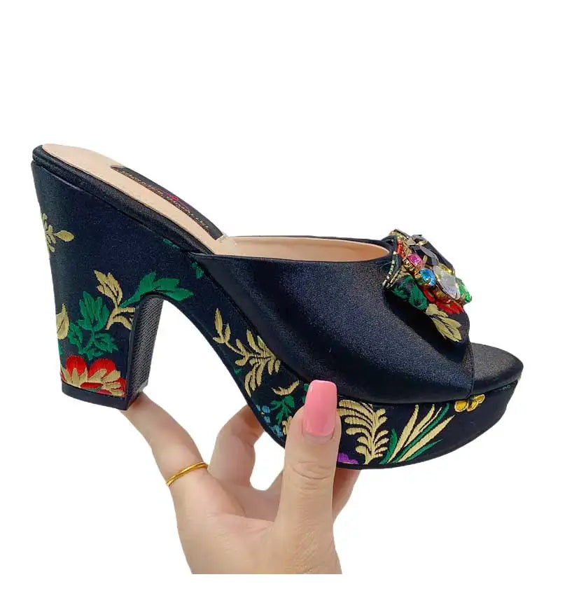 Summer Sandals 2023 Newest Pattern Embroidery Pattern Design Green Rhinestone Decoration High Heels Women Party Shoes Bag Set