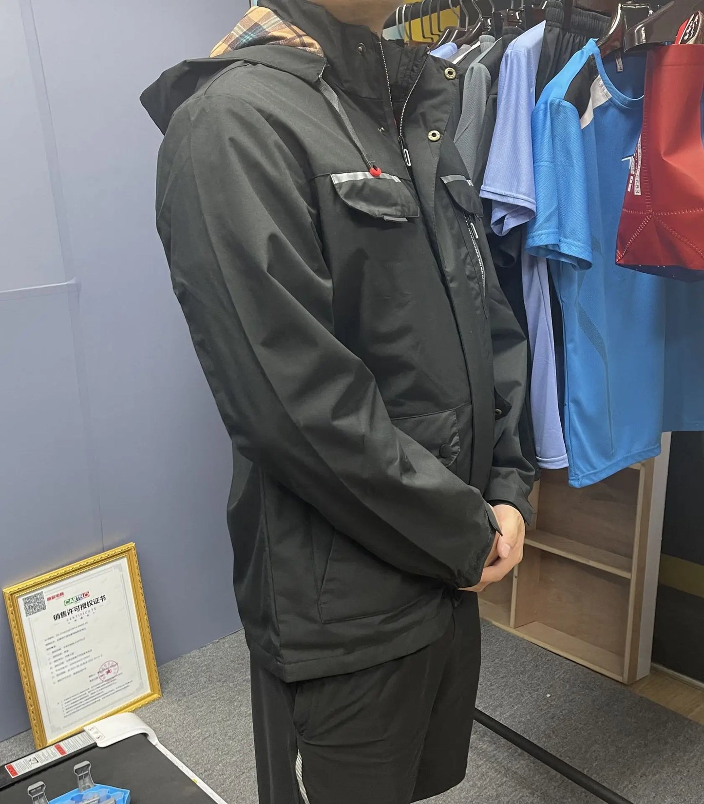 Jackets Men Thick Coats Hooded Jogger Coat Zipper Pockets Casual Streetwer Warm Jacket Autumn Winter Outerwear Men Clothing