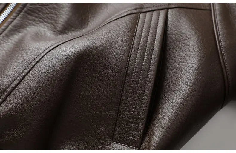 In the spring and autumn of 2025, men's casual jackets are fashionable, stylish, versatile and trendy loose jackets