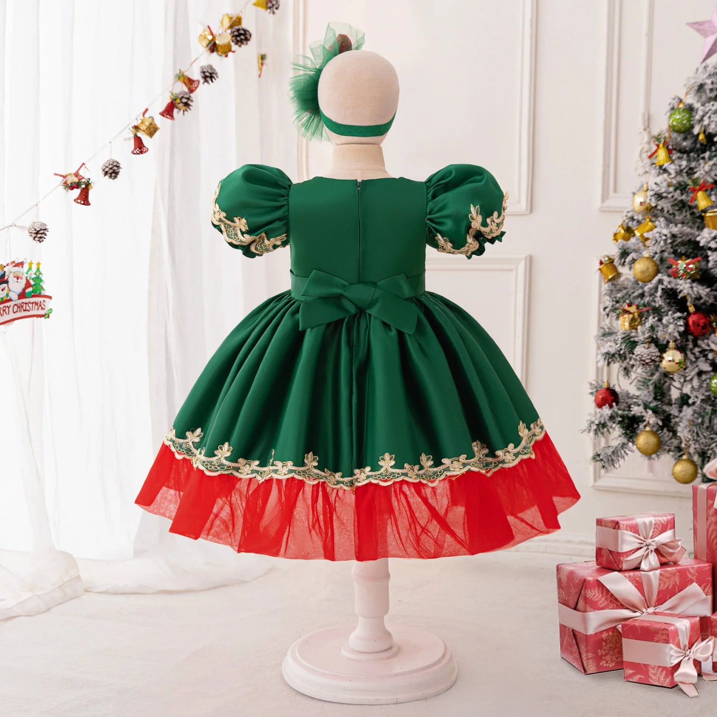Christmas Dresses Girl Cartoon Print Princess Dress Children Red and Green Sequined Mesh Puff BalL Gown Carnival Clothes