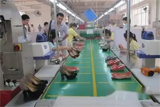 Shoes for Women 2024 Summer New Fashion Pointed Solid Simple Half Women's Slippers Comfortable Outside Leather Shoes Female