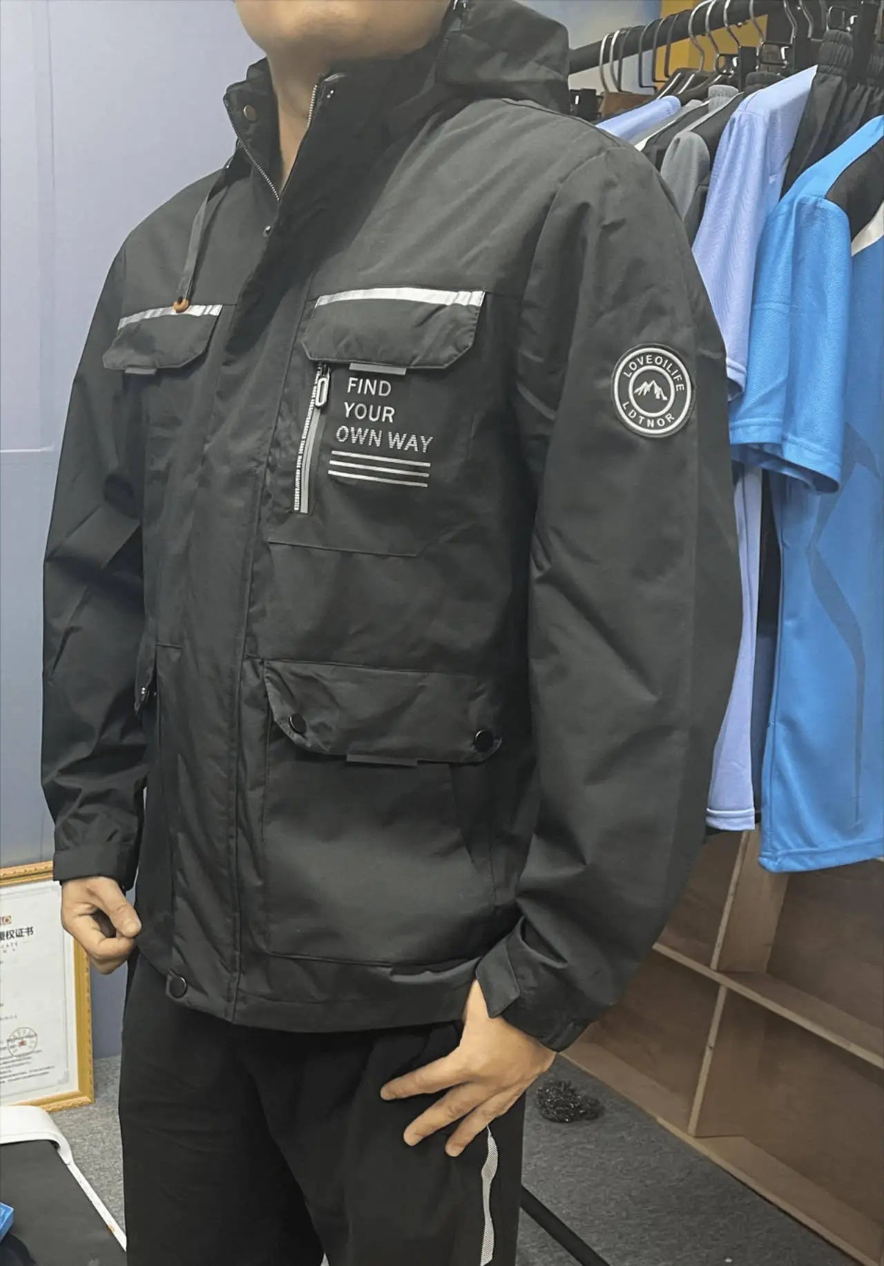 Jackets Men Thick Coats Hooded Jogger Coat Zipper Pockets Casual Streetwer Warm Jacket Autumn Winter Outerwear Men Clothing