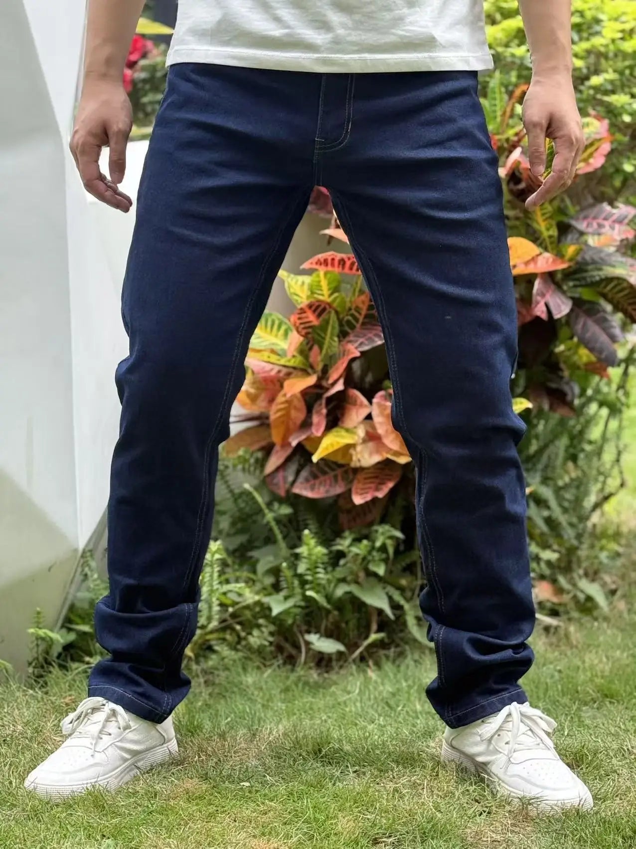 Classic Men's Jeans  Breathable and Comfortable  Suitable for Both Outdoor Commuting and Daily Wearing Straight and A line Fit