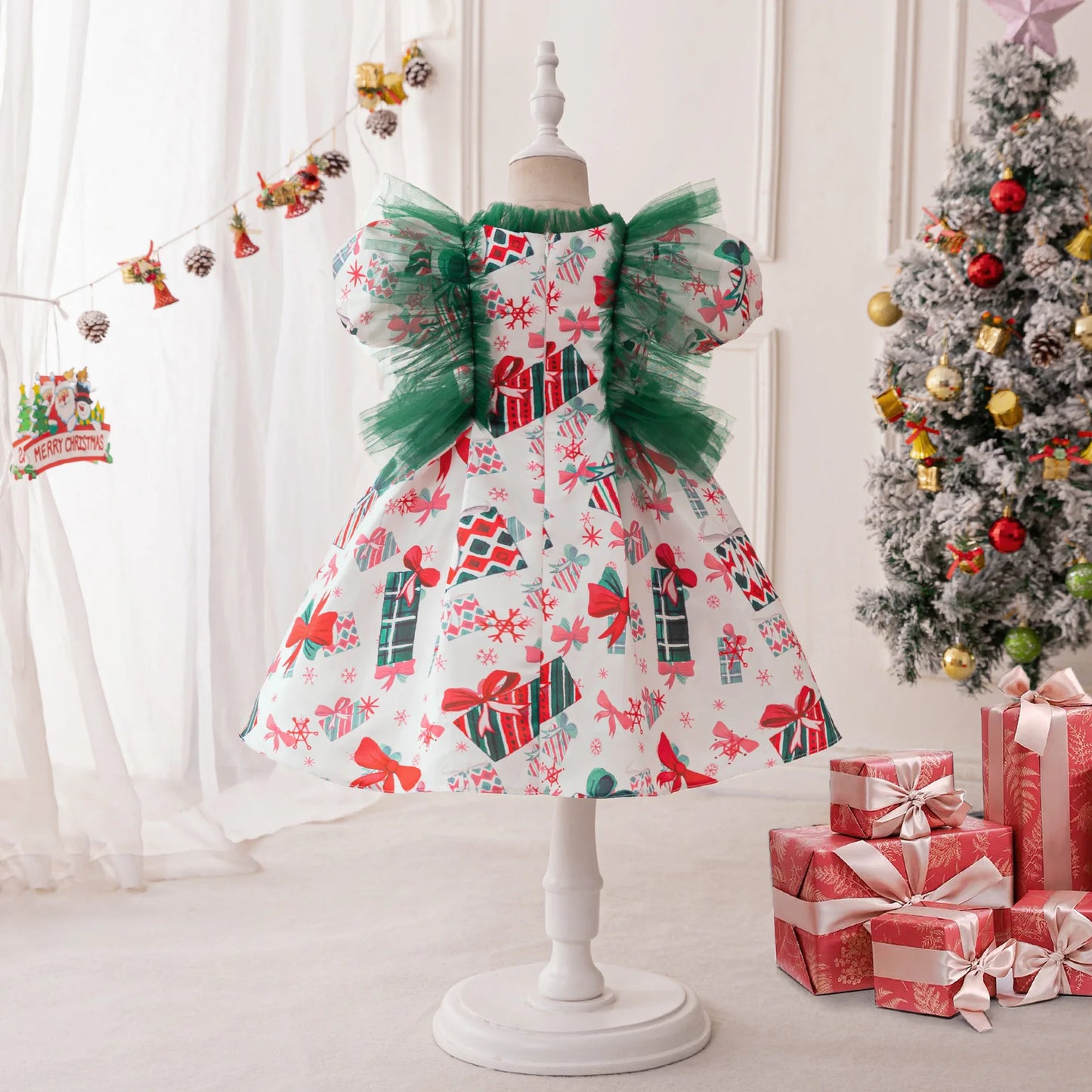 Christmas Dresses Girl Cartoon Print Princess Dress Children Red and Green Sequined Mesh Puff BalL Gown Carnival Clothes