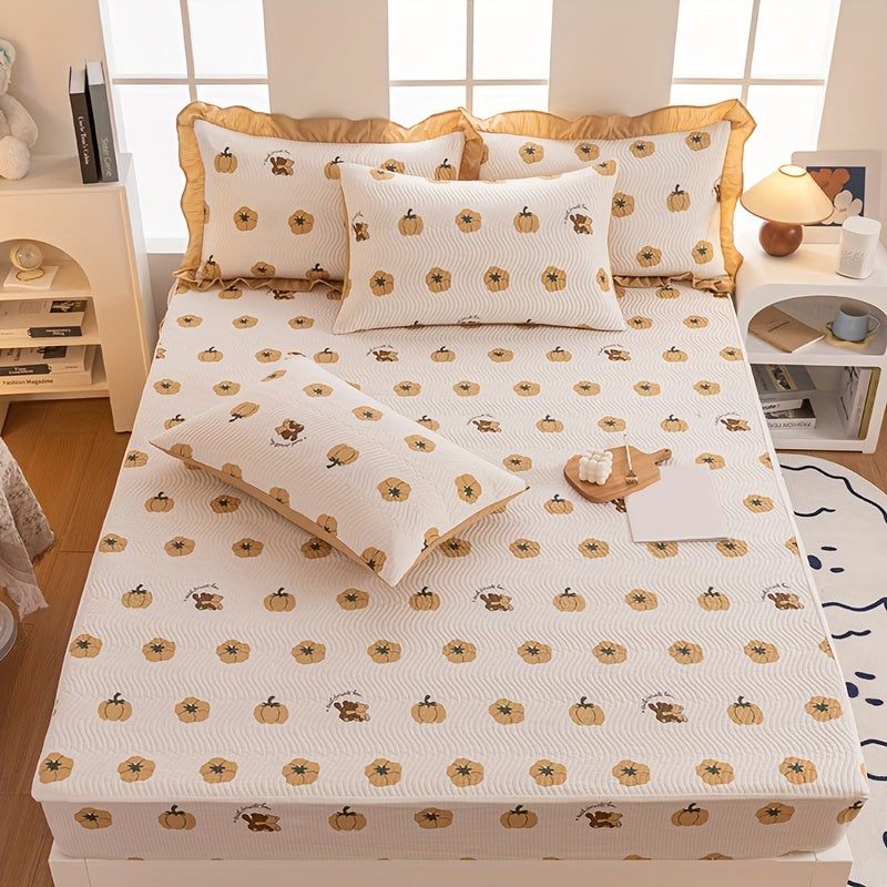 Breathable Quilted Bed Sheet Set with Ruffles - Cartoon Pumpkin Print, Polyester, Machine Washable, Includes Fitted Sheet, 4 Pillowcases with Frills & Smooth Texture, All-Season Comfort - Fits Mattress up to 12 Inches